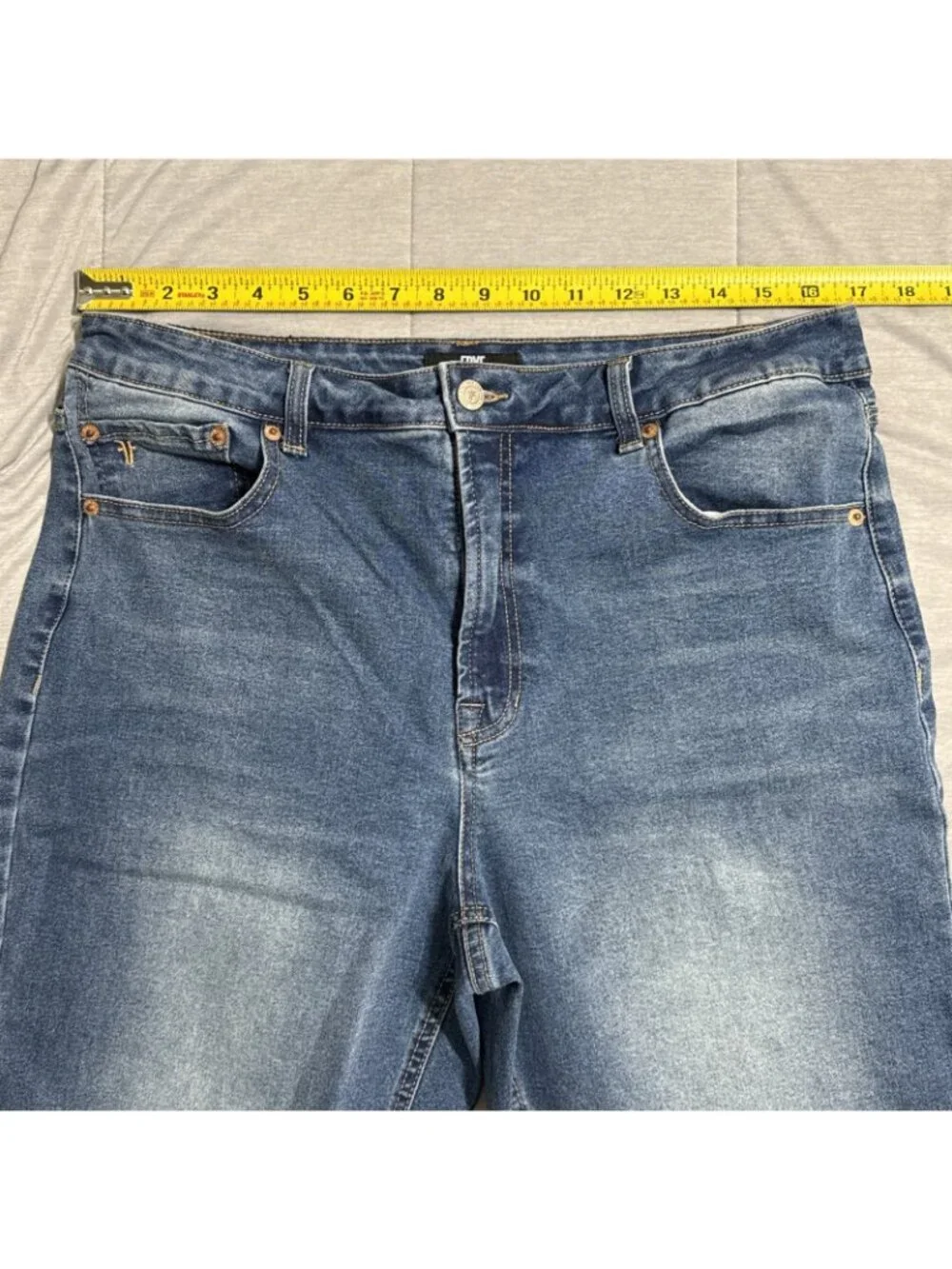 Frye Jeans Womens Size 12/31 Blue Denim 5 Pockets Straight Leg